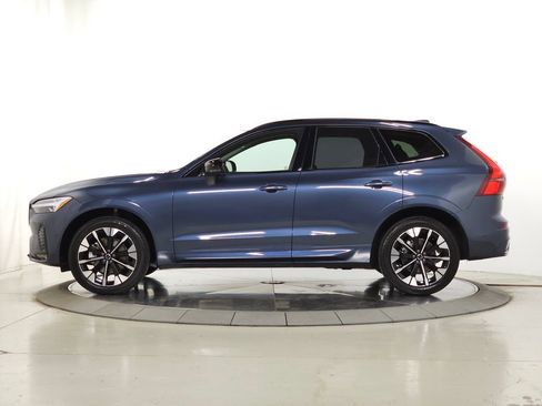 Certified 2026 Volvo XC60 B5 Plus w/ Climate Package AWD/4WD image 5