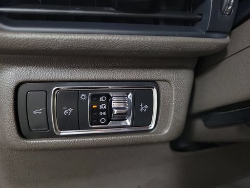 Certified 2022 Lincoln Corsair FWD w/ Premium Package image 23