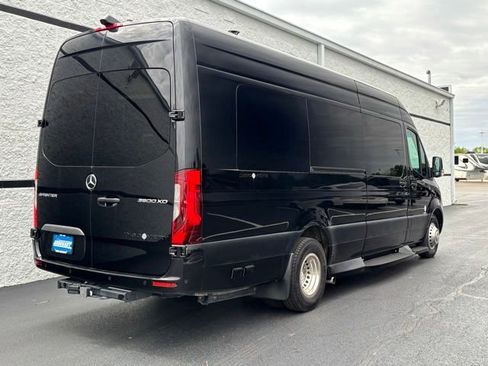 Used 2021 Mercedes-Benz Sprinter 3500 image 8