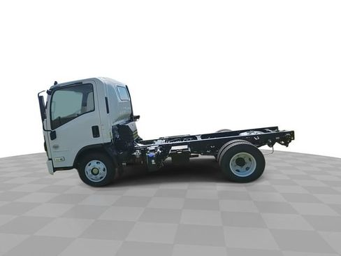 New 2025 Chevrolet Low Cab Forward 4500 XD RWD image 8