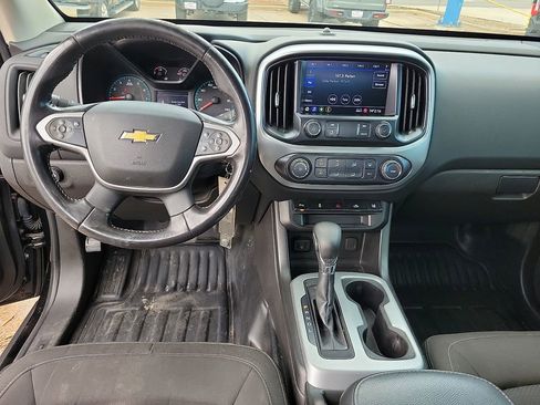 Used 2022 Chevrolet Colorado LT w/ Fleet Safety Package RWD image 10