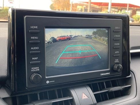 Certified 2021 Toyota RAV4 XLE image 21