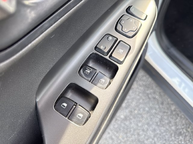 Used 2019 Hyundai Kona SEL AWD/4WD image 20