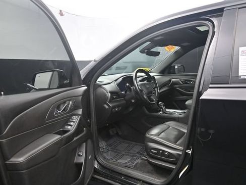 Used 2023 Chevrolet Traverse Premier w/ Redline Edition AWD/4WD image 11