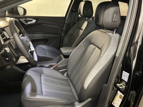 Used 2024 Audi Q4 e-tron Premium AWD/4WD image 5