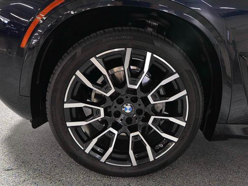 Used 2024 BMW X5 xDrive40i w/ M Sport Package AWD/4WD image 5