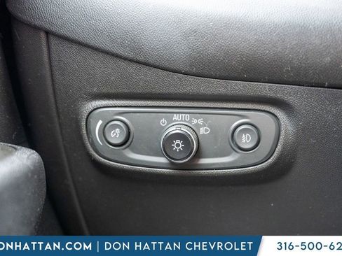 Used 2021 Chevrolet Equinox LT image 15