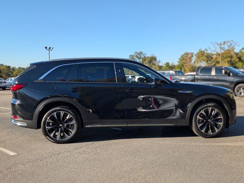 Used 2025 MAZDA CX-90 Plug-In Hybrid w/ Premium Plus image 10