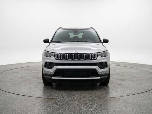 Used 2025 Jeep Compass Limited image 2