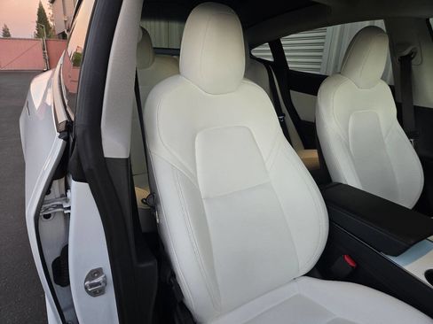 Used 2018 Tesla Model 3 Long Range image 27