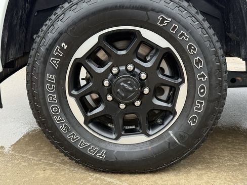 Used 2025 RAM 2500 Laramie AWD/4WD image 17