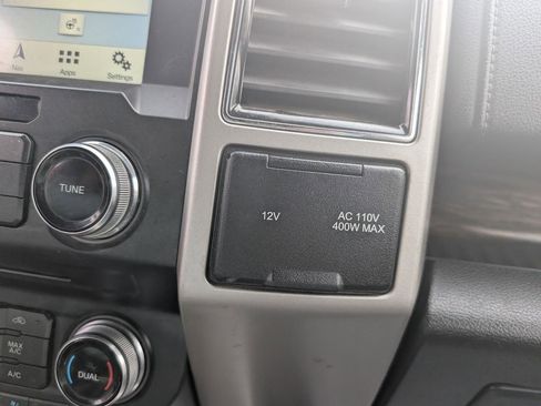 Used 2018 Ford F150 Lariat w/ Equipment Group 502A Luxury image 27