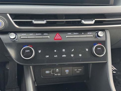 Certified 2025 Hyundai Sonata SEL image 27