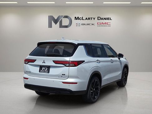 Used 2024 Mitsubishi Outlander SE Black Edition AWD/4WD image 5