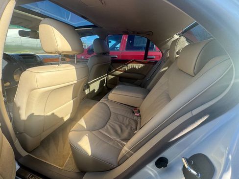 Used 2004 Lexus LS 430 RWD image 20