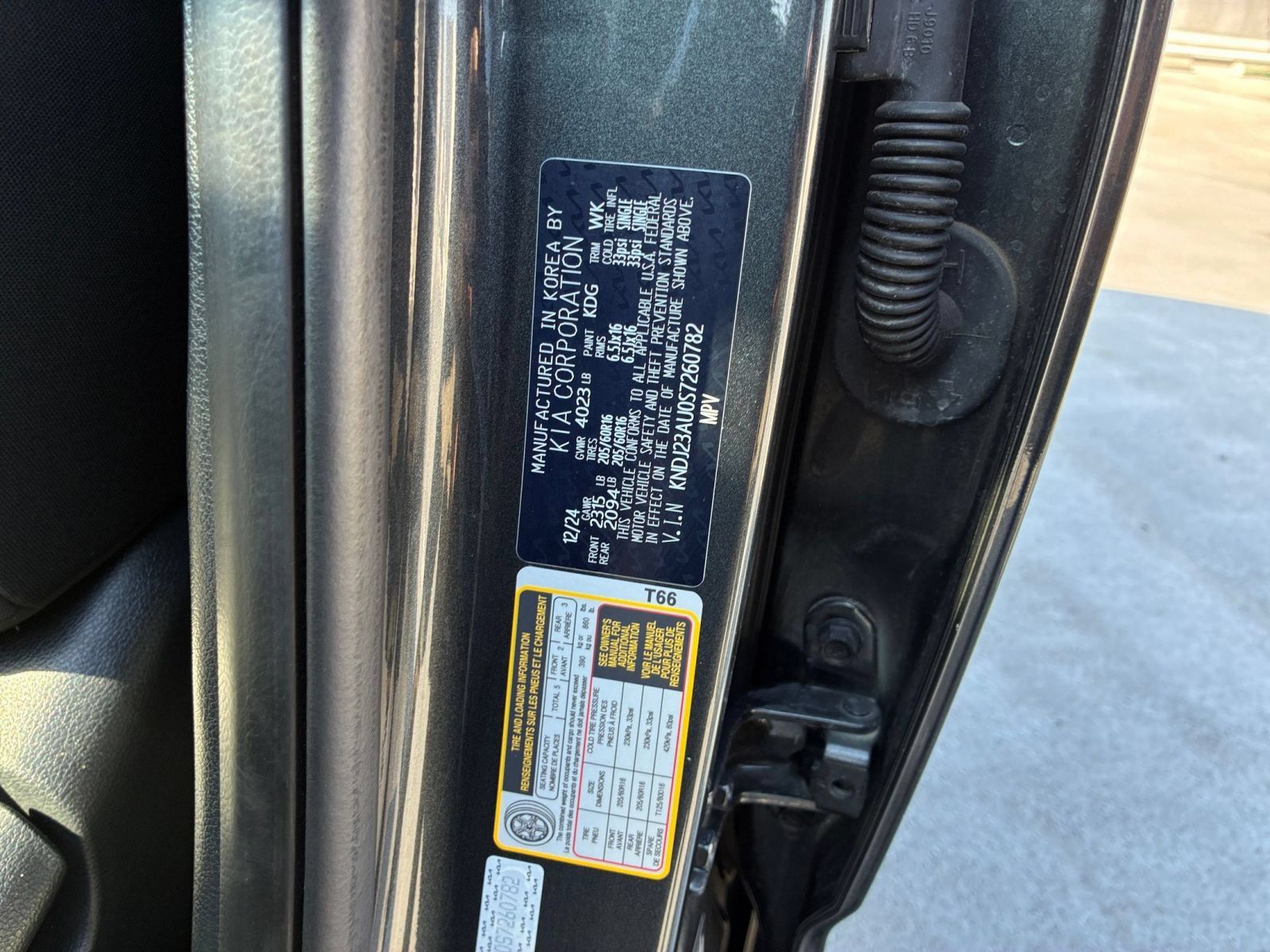 Used 2025 Kia Soul LX w/ LX Technology Package FWD image 25