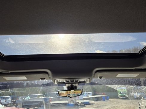 Used 2022 GMC Sierra 3500 Denali w/ Denali Ultimate Package image 23