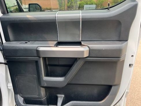 Used 2019 Ford F150 XLT w/ Equipment Group 302A Luxury AWD/4WD image 13