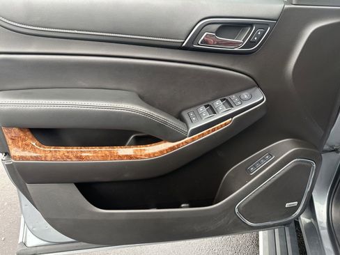 Used 2019 Chevrolet Tahoe Premier w/ Premier Plus Edition image 12