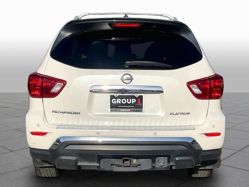 Used 2017 Nissan Pathfinder Platinum w/ Midnight Edition Package FWD image 3