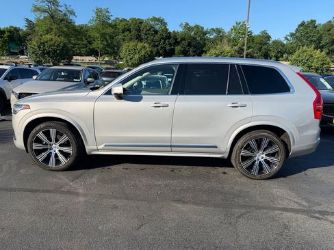 Used 2023 Volvo XC90 B6 Ultimate w/ Protection Package Premier AWD/4WD image 3