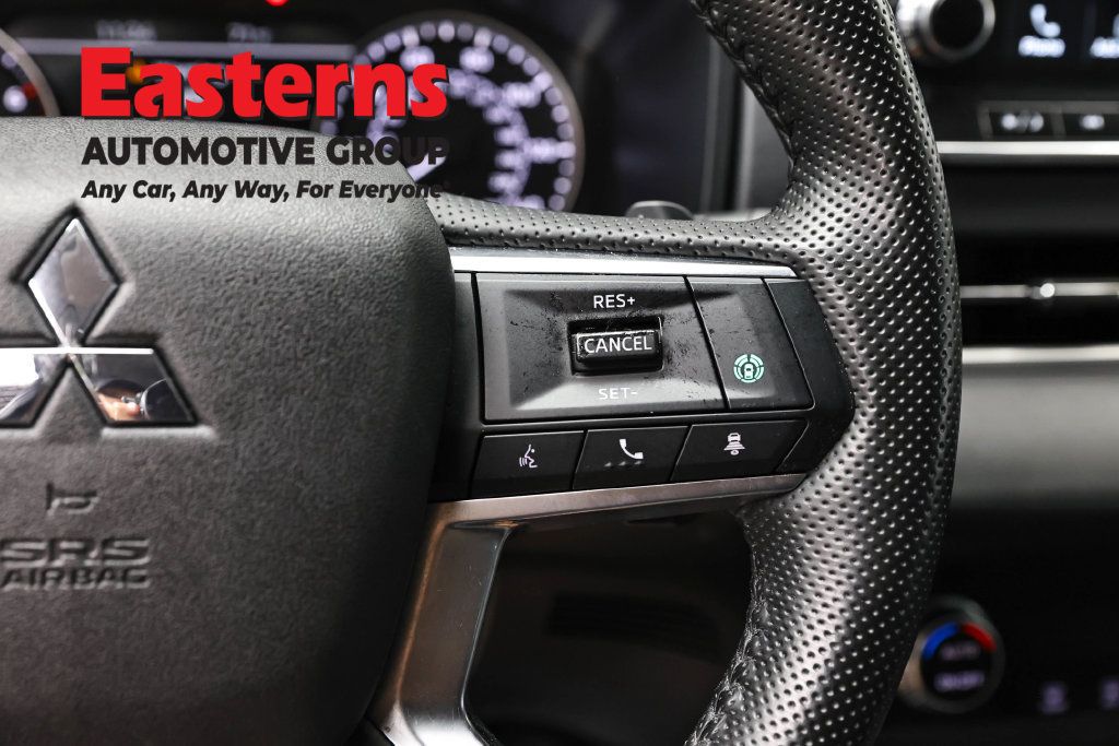 Used 2024 Mitsubishi Outlander SE FWD image 18
