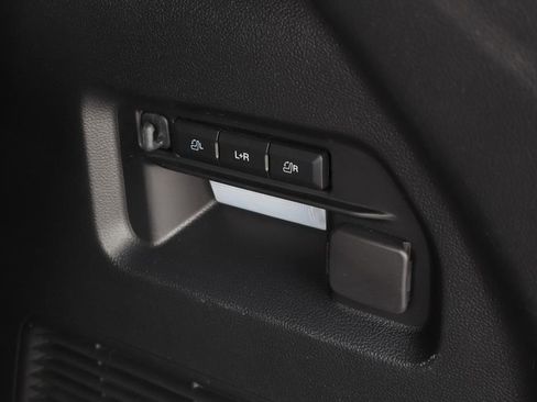 Used 2021 Ford Explorer Limited w/ Equipment Group 301A image 25