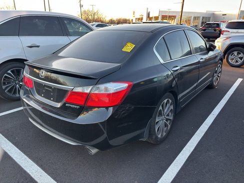 Used 2015 Honda Accord Sport image 5