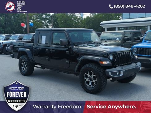 Used 2022 Jeep Gladiator Sport AWD/4WD image 8