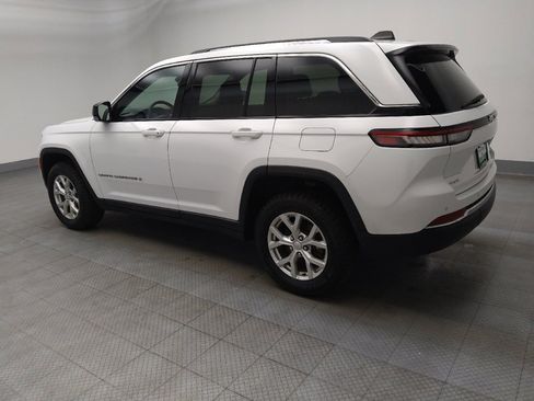 Used 2023 Jeep Grand Cherokee Limited AWD/4WD image 3
