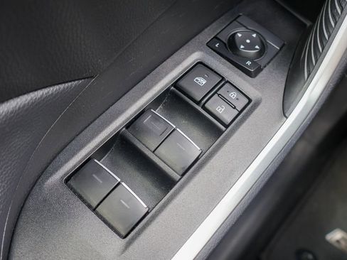 Used 2025 Toyota RAV4 XLE FWD image 17