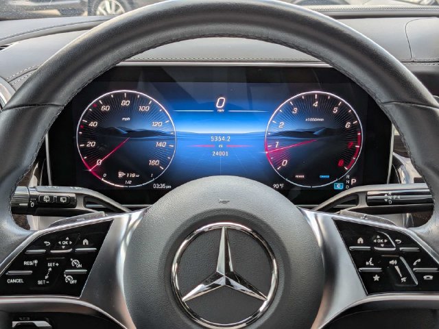 Used 2025 Mercedes-Benz GLC 300 4MATIC image 24