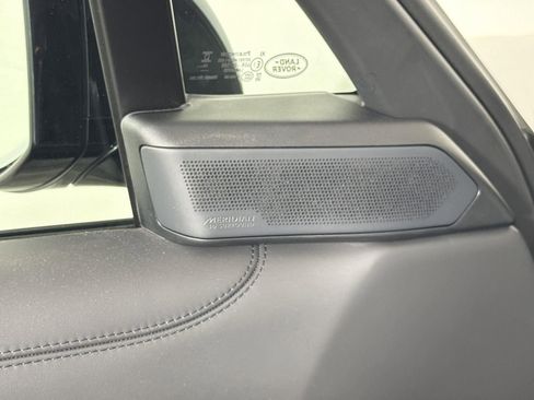 New 2026 Land Rover Range Rover SE image 22