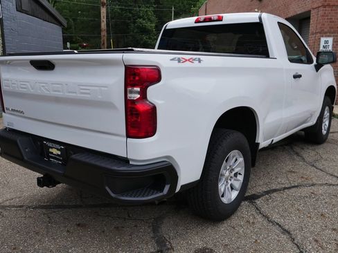 Used 2024 Chevrolet Silverado 1500 W/T w/ WT Value Package AWD/4WD image 4