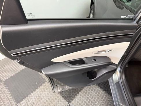 Used 2023 Hyundai Tucson SEL AWD/4WD image 29