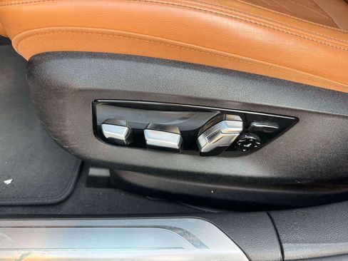 Used 2019 BMW 750i xDrive w/ Executive Package AWD/4WD image 17