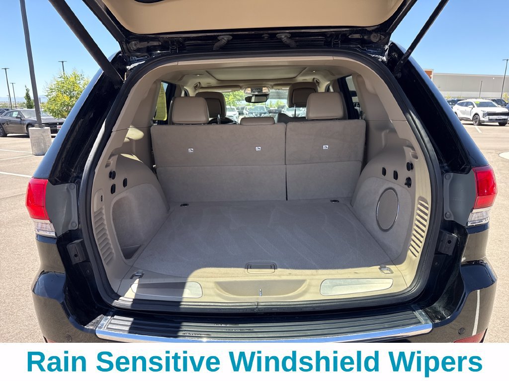 Used 2020 Jeep Grand Cherokee Overland AWD/4WD image 27