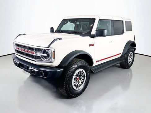 New 2026 Ford Bronco Outer Banks w/ Sasquatch Package AWD/4WD image 5