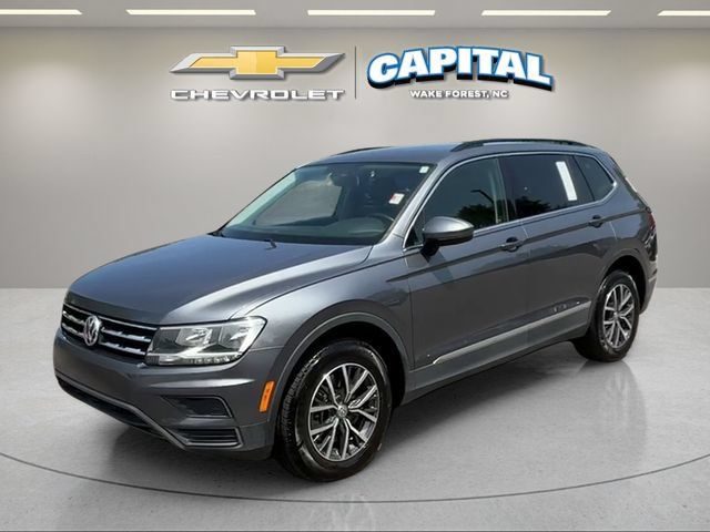Used 2020 Volkswagen Tiguan SE w/ Panoramic Sunroof Package FWD image 1