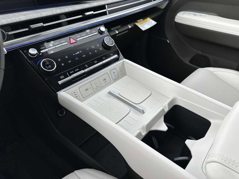 New 2025 Hyundai Santa Fe Calligraphy image 20