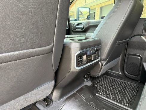Used 2021 GMC Sierra 3500 Denali w/ Denali Ultimate Package image 24