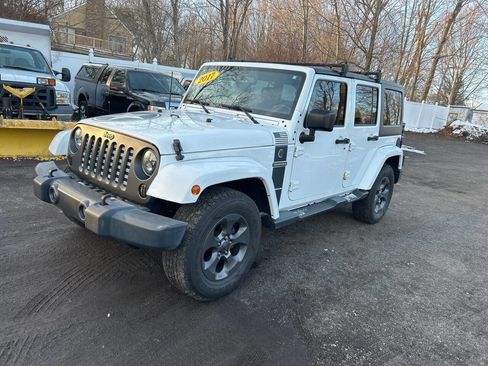 Used 2017 Jeep Wrangler Unlimited Sport image 1