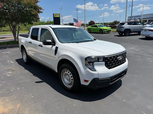 Used 2025 Ford Maverick XL w/ Equipment Group 101A AWD/4WD image 6