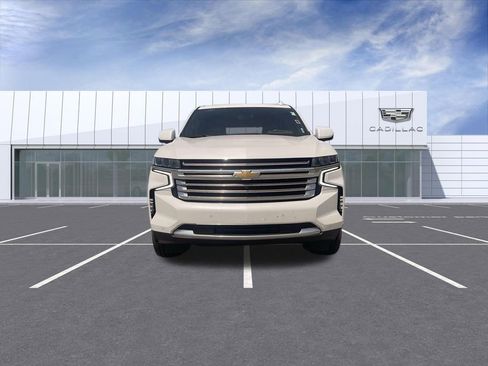 Used 2022 Chevrolet Tahoe High Country AWD/4WD image 3