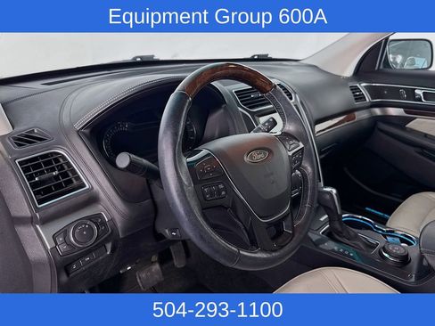Used 2017 Ford Explorer Platinum image 9