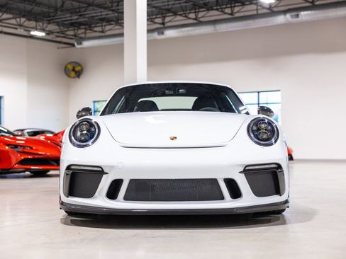 Used 2018 Porsche 911 GT3 image 2