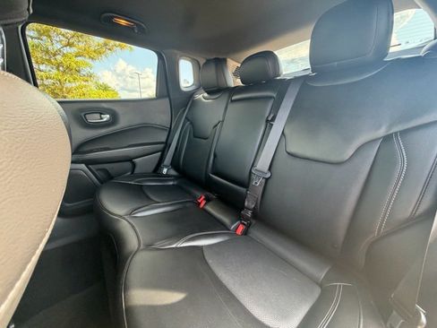 Used 2021 Jeep Compass Latitude AWD/4WD image 6