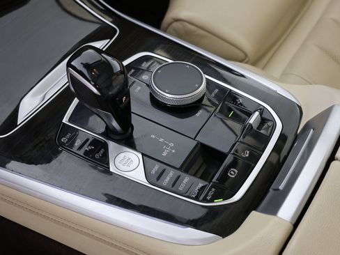 Used 2019 BMW X7 xDrive50i w/ Premium Package image 6