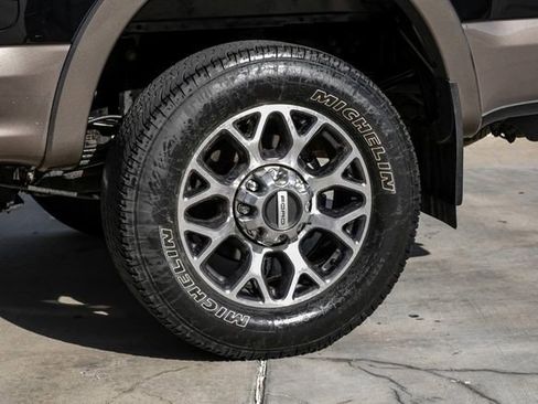 Used 2022 Ford F250 Lariat w/ Lariat Ultimate Package image 65