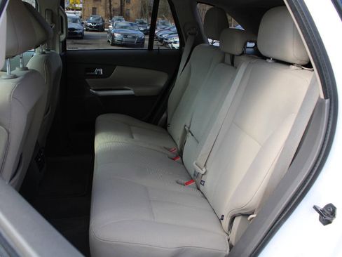 Used 2014 Ford Edge SE w/ Equipment Group 101A image 25